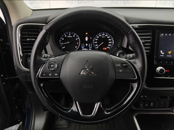 Mitsubishi Outlander III Рестайлинг 3 с пробегом 2022 года, цена 2 555 000 рублей, 41990 км, внедорожник, Автокод Объявления