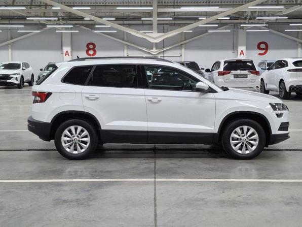 Skoda Karoq I с пробегом 2022 года, цена 2 899 000 рублей, 26801 км, внедорожник, Автокод Объявления