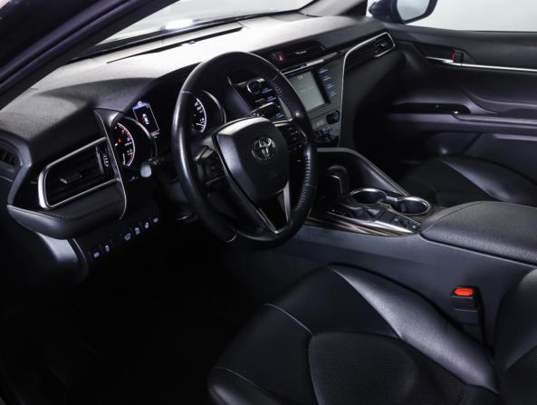 Toyota Camry VIII (XV70) с пробегом 2019 года, цена 2 890 000 рублей, 130802 км, седан, Автокод Объявления