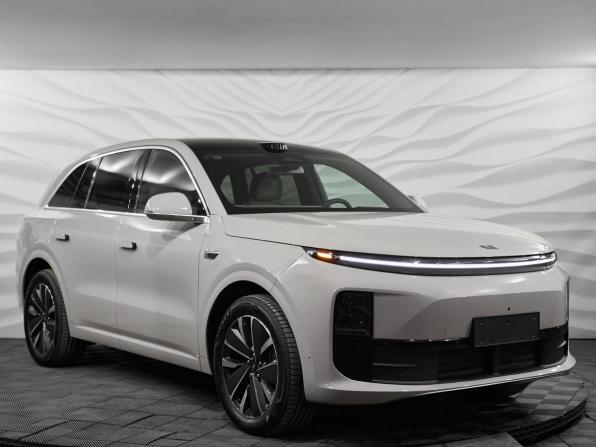Новый Li Auto (Lixiang) L6 2025 года, цена 8 190 000 рублей, внедорожник, Автокод Объявления