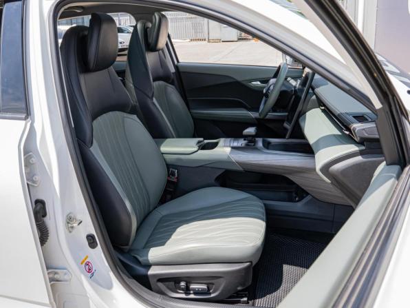 Changan Lamore с пробегом 2023 года, цена 1 735 000 рублей, 67849 км, седан, Автокод Объявления