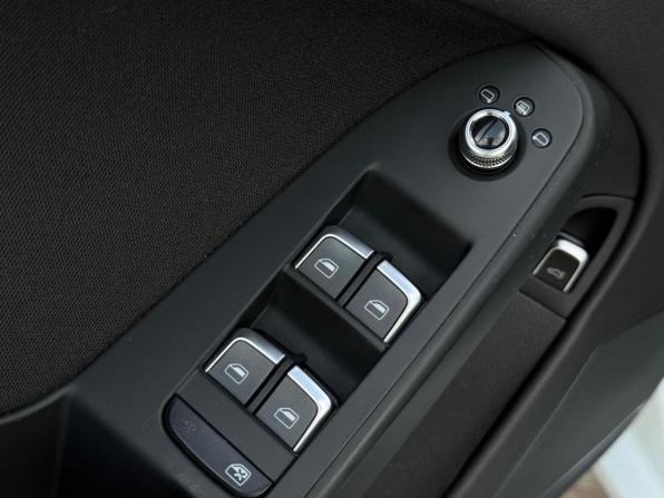 Audi A4 IV (B8) Рестайлинг с пробегом 2012 года, цена 1 179 000 рублей, 210458 км, седан, Автокод Объявления