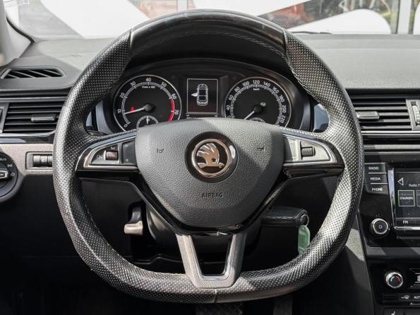 Skoda Rapid I Рестайлинг с пробегом 2018 года, цена 1 378 000 рублей, 99128 км, лифтбек, Автокод Объявления