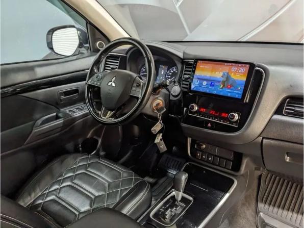 Mitsubishi Outlander III Рестайлинг 3 с пробегом 2021 года, цена 2 345 000 рублей, 117280 км, внедорожник, Автокод Объявления