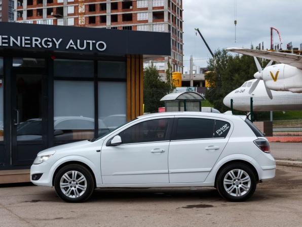 Opel Astra H Рестайлинг с пробегом 2011 года, цена 550 000 рублей, 204114 км, хэтчбек, Автокод Объявления