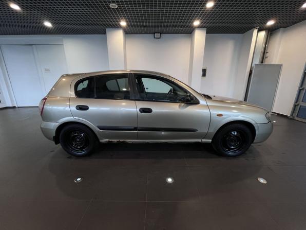 Nissan Almera II (N16) Рестайлинг с пробегом 2002 года, цена 137 100 рублей, 247318 км, хэтчбек, Автокод Объявления