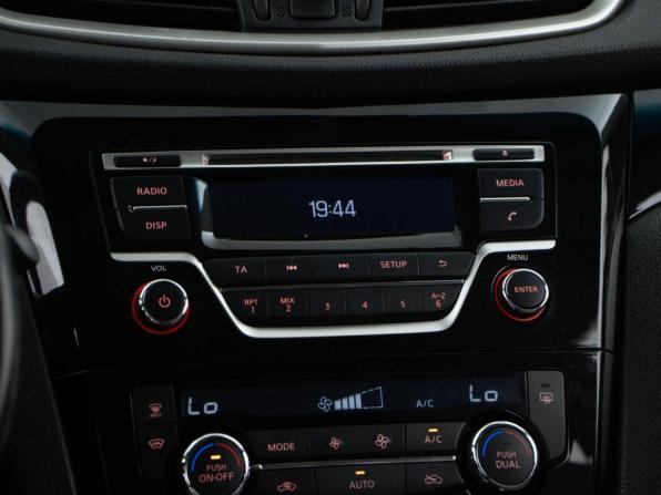 Nissan Qashqai II с пробегом 2017 года, цена 1 577 077 рублей, 127819 км, внедорожник, Автокод Объявления