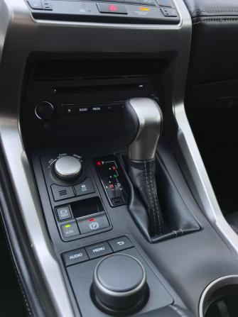 Lexus NX I с пробегом 2015 года, цена 2 720 000 рублей, 143000 км, внедорожник, Автокод Объявления