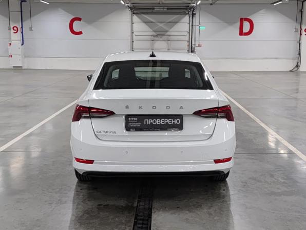 Skoda Octavia IV (A8) с пробегом 2021 года, цена 2 520 000 рублей, 103041 км, лифтбек, Автокод Объявления