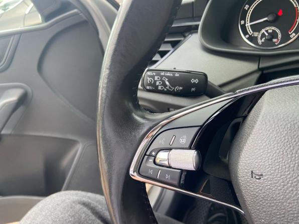 Skoda Rapid II с пробегом 2020 года, цена 1 720 000 рублей, 80845 км, лифтбек, Автокод Объявления