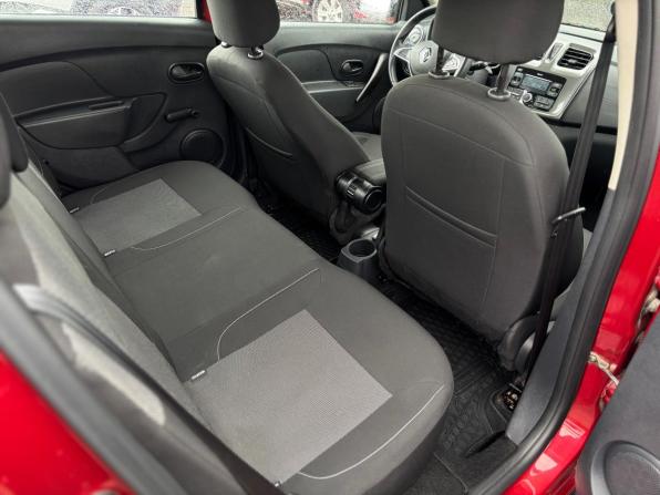 Renault Sandero II Рестайлинг с пробегом 2019 года, цена 1 150 000 рублей, 60000 км, хэтчбек, Автокод Объявления