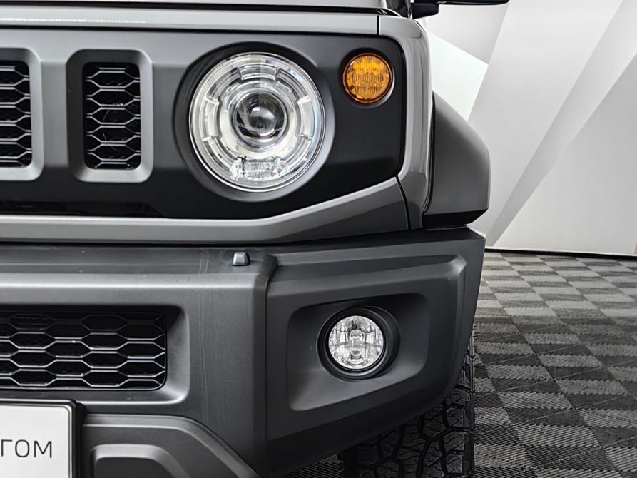 Suzuki Jimny IV Москва  - изображение 10