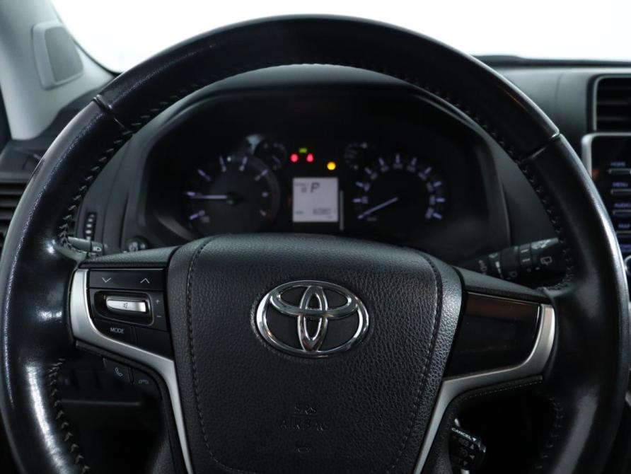 Toyota Land Cruiser Prado 150 Series Рестайлинг 3 Санкт-Петербург  - изображение 19