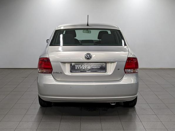 Volkswagen Polo V с пробегом 2014 года, цена 950 000 рублей, 93000 км, седан, Автокод Объявления