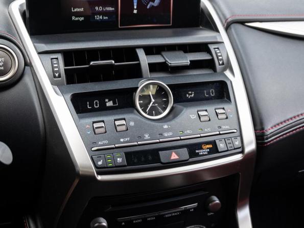 Lexus NX I Рестайлинг с пробегом 2019 года, цена 3 150 000 рублей, 70848 км, внедорожник, Автокод Объявления