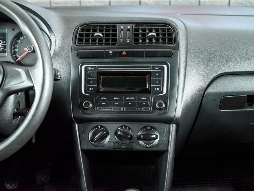 Volkswagen Polo V Рестайлинг Екатеринбург  - изображение 13