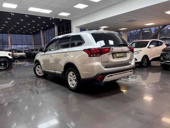 Mitsubishi Outlander III Рестайлинг 3 с пробегом 2018 года, цена 2 200 000 рублей, 81429 км, внедорожник, Автокод Объявления