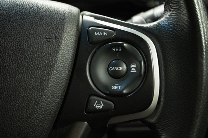 Honda Stepwgn V Рестайлинг с пробегом 2019 года, цена 3 049 000 рублей, 64408 км, минивэн, Автокод Объявления