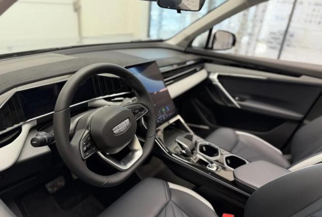 Новый Geely Atlas II 2026 года, цена 3 449 990 рублей, внедорожник, Автокод Объявления