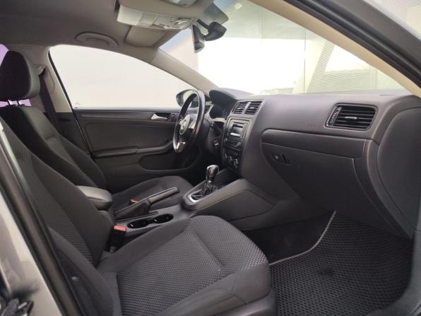 Volkswagen Jetta VI с пробегом 2013 года, цена 1 050 000 рублей, 164921 км, седан, Автокод Объявления