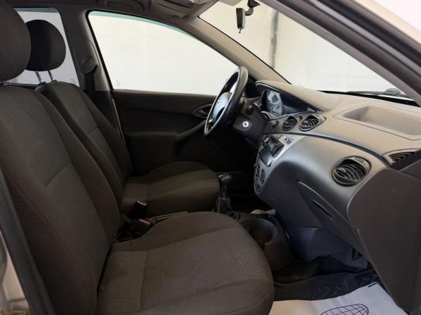 Ford Focus I Рестайлинг с пробегом 2005 года, цена 199 000 рублей, 287886 км, седан, Автокод Объявления