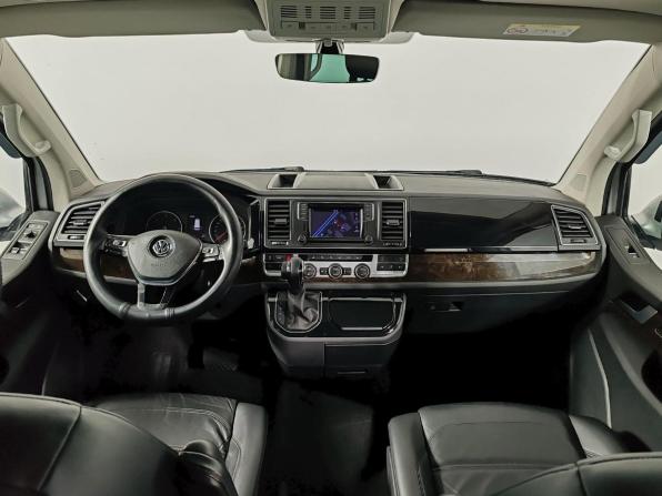 Volkswagen Multivan T6 с пробегом 2018 года, цена 3 949 000 рублей, 196086 км, минивэн, Автокод Объявления