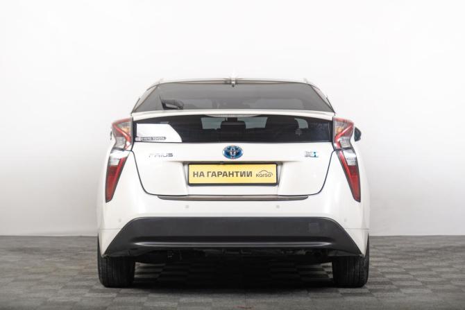 Toyota Prius IV (XW50) с пробегом 2016 года, цена 1 899 000 рублей, 143000 км, лифтбек, Автокод Объявления