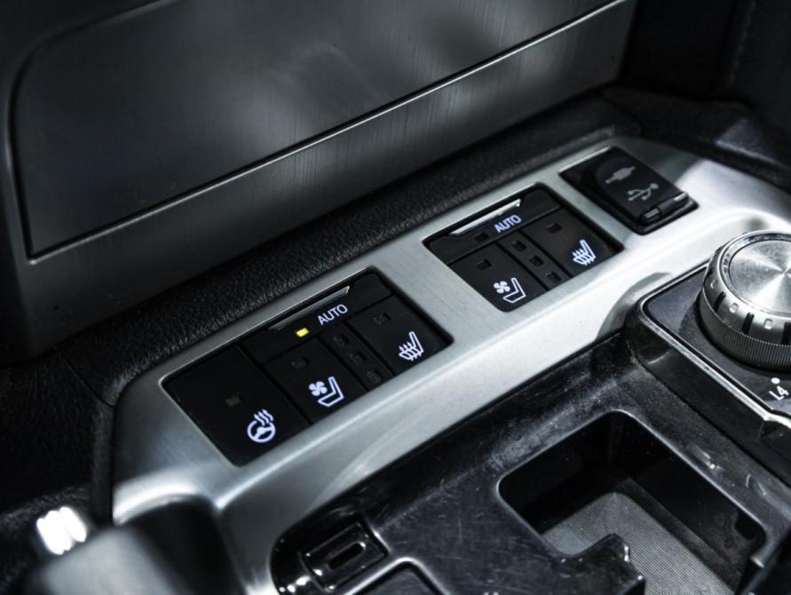 Toyota Land Cruiser 200 Series Рестайлинг 2 Санкт-Петербург  - изображение 25