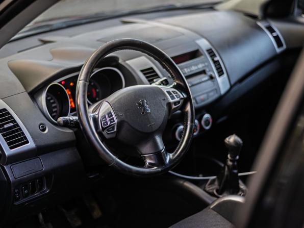 Peugeot 4007 с пробегом 2008 года, цена 560 000 рублей, 233804 км, внедорожник, Автокод Объявления
