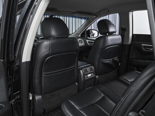 Nissan Pathfinder IV с пробегом 2015 года, цена 1 887 000 рублей, 94191 км, внедорожник, Автокод Объявления