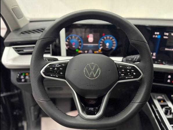 Новый Volkswagen Tavendor I 2026 года, цена 5 649 000 рублей, внедорожник, Автокод Объявления