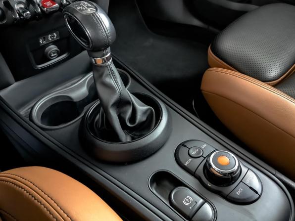 Mini Countryman II с пробегом 2018 года, цена 2 600 000 рублей, 28859 км, внедорожник, Автокод Объявления