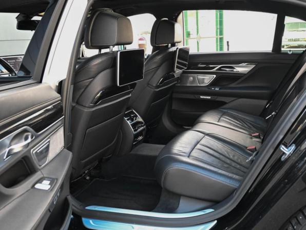 BMW 7 серии VI (G11/G12) с пробегом 2017 года, цена 3 349 000 рублей, 214737 км, седан, Автокод Объявления