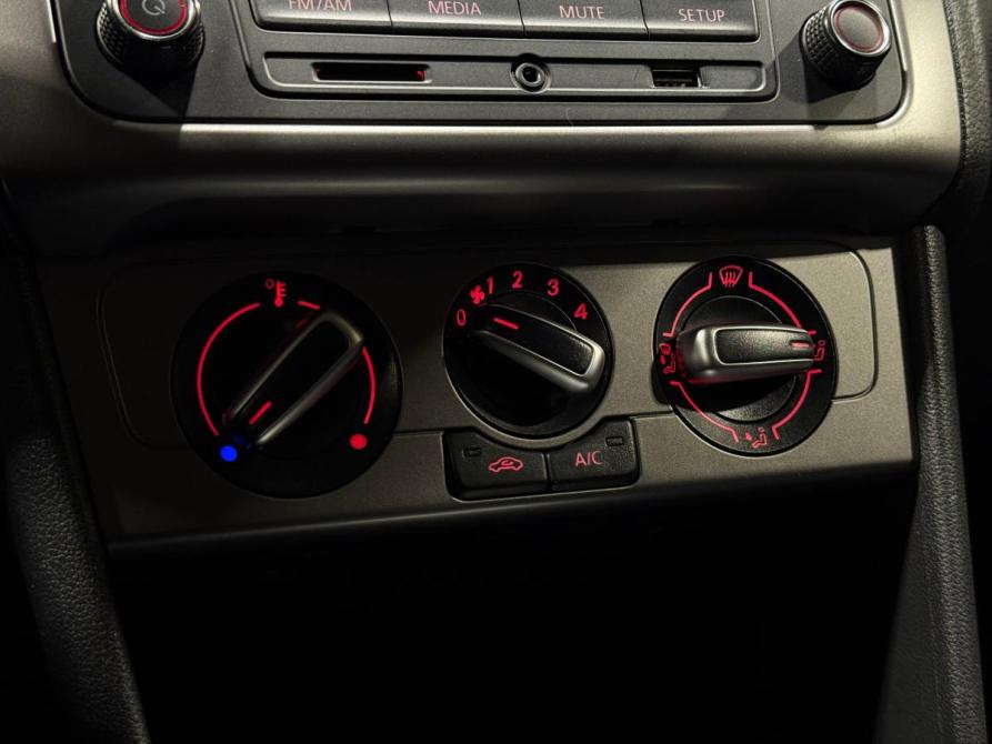 Volkswagen Polo V Рестайлинг Челябинск  - изображение 12