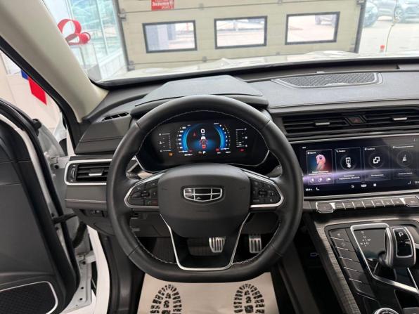 Geely Atlas Pro с пробегом 2022 года, цена 1 820 000 рублей, 32084 км, внедорожник, Автокод Объявления