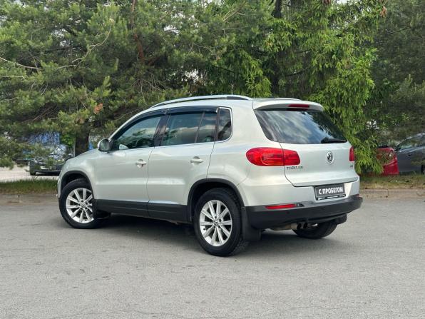 Volkswagen Tiguan I Рестайлинг с пробегом 2013 года, цена 939 000 рублей, 212236 км, внедорожник, Автокод Объявления