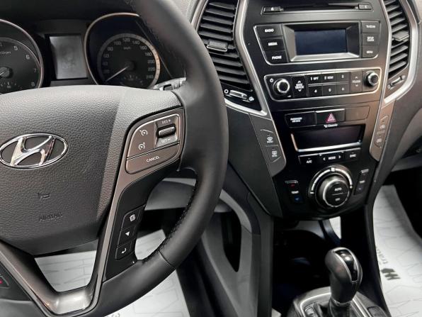 Hyundai Santa Fe III Рестайлинг с пробегом 2016 года, цена 1 995 000 рублей, 112113 км, внедорожник, Автокод Объявления