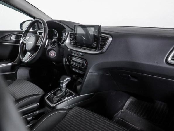 Kia Ceed III Рестайлинг с пробегом 2022 года, цена 1 897 000 рублей, 66844 км, хэтчбек, Автокод Объявления
