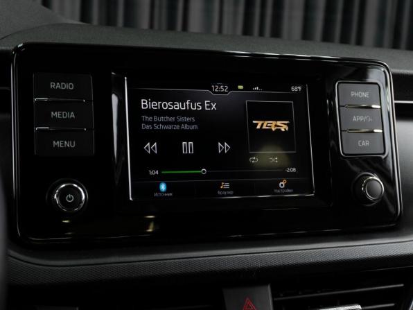 Skoda Rapid II с пробегом 2021 года, цена 1 637 000 рублей, 46577 км, лифтбек, Автокод Объявления