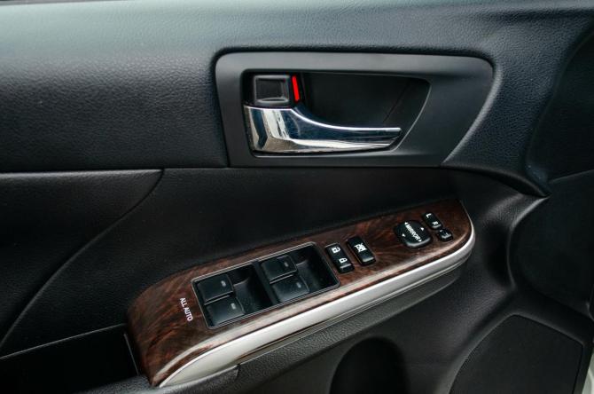 Toyota Camry VII (XV50) Рестайлинг с пробегом 2016 года, цена 2 100 000 рублей, 171000 км, седан, Автокод Объявления