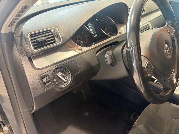 Volkswagen Passat B7 с пробегом 2014 года, цена 1 449 000 рублей, 117965 км, седан, Автокод Объявления