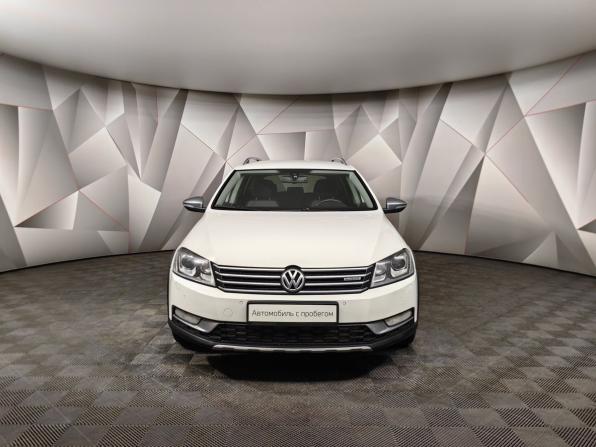 Volkswagen Passat B7 с пробегом 2014 года, цена 1 259 000 рублей, 252344 км, универсал, Автокод Объявления