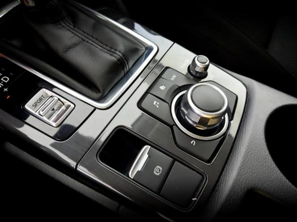 Mazda CX-5 I Рестайлинг с пробегом 2017 года, цена 1 965 000 рублей, 135000 км, внедорожник, Автокод Объявления