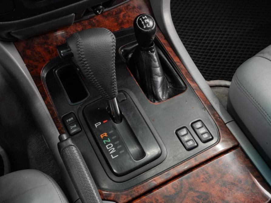Toyota Land Cruiser 100 Series Тюмень  - изображение 15