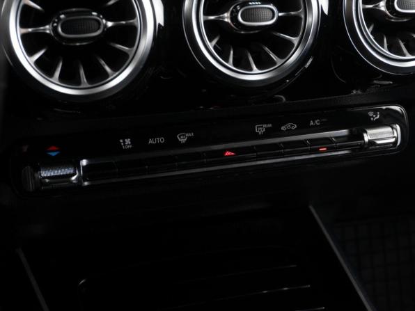 Mercedes-Benz GLA II (H247) с пробегом 2021 года, цена 3 296 000 рублей, 91756 км, внедорожник, Автокод Объявления