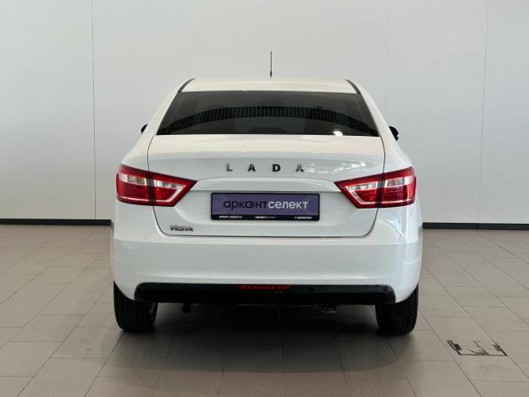 Lada (ВАЗ) Vesta I с пробегом 2017 года, цена 799 000 рублей, 176328 км, седан, Автокод Объявления