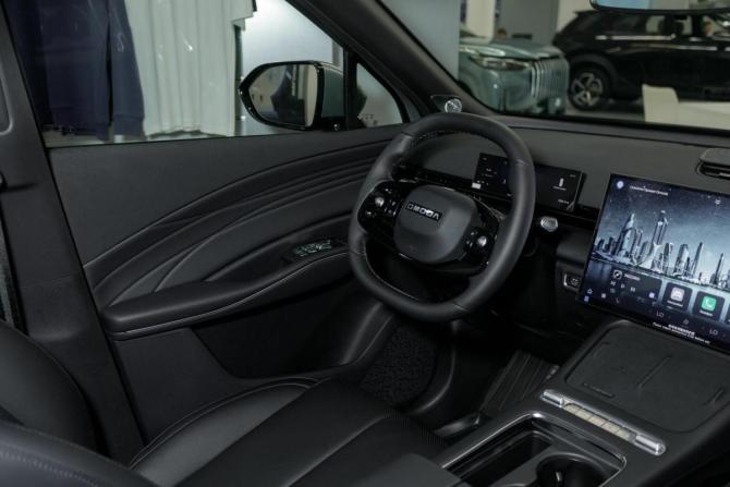 Новый Omoda C7 2026 года, цена 3 299 000 рублей, внедорожник, Автокод Объявления