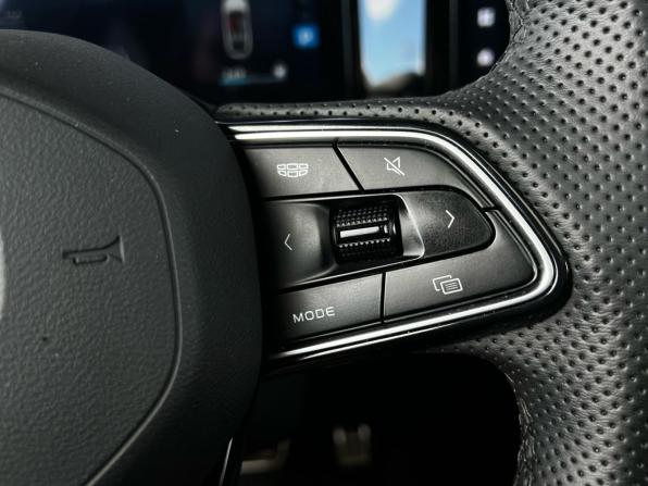 Geely Coolray I Рестайлинг с пробегом 2024 года, цена 2 279 999 рублей, 27675 км, внедорожник, Автокод Объявления