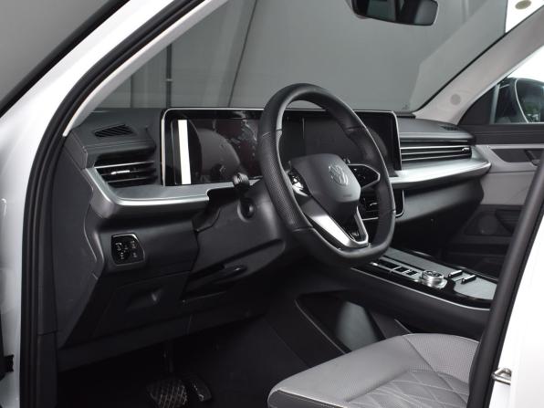 Volkswagen Tavendor I с пробегом 2026 года, цена 5 384 995 рублей, 32 км, внедорожник, Автокод Объявления