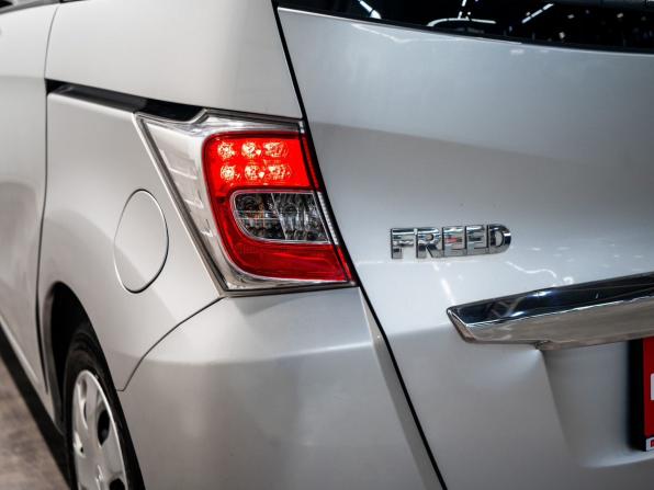 Honda Freed I Рестайлинг 2 с пробегом 2014 года, цена 1 050 000 рублей, 112000 км, компактвэн, Автокод Объявления